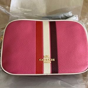 New coach crossbody  purse w/ free sm card wallet